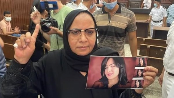 سبق اتهامها في 5 قضايا.. إخلاء سبيل والدة الإعلامية الراحلة شيماء جمال بكفالة 5 آلاف جنيه